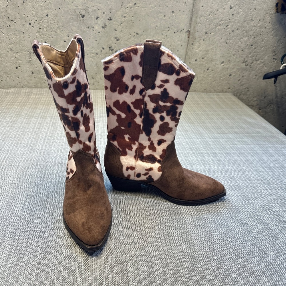 Coastal Cowgirl Cowhide Print Western Boots Womens 8 Dolce Vita Excellent